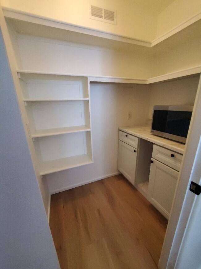 Photo - 1520 W Encanto Blvd