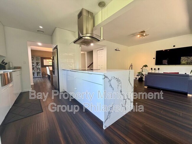 Building Photo - 274 W Chelsea Cir