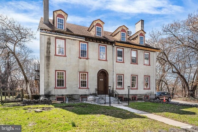 Photo - 4908 Germantown Ave Unidad 8