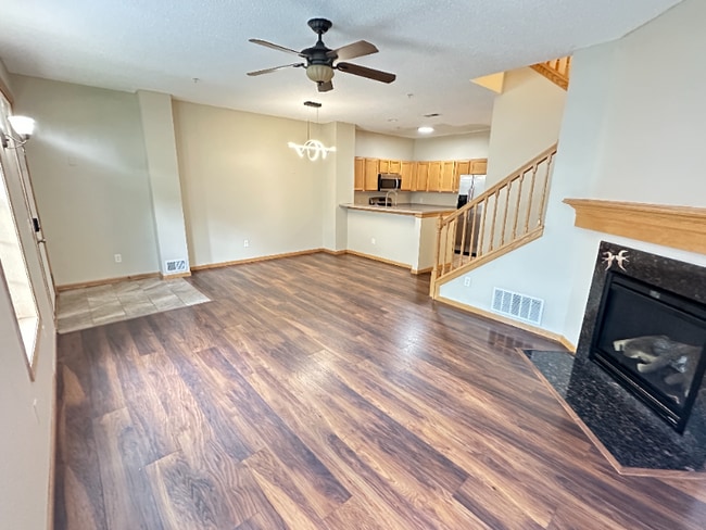 Photo - 1244 Chateau Ave