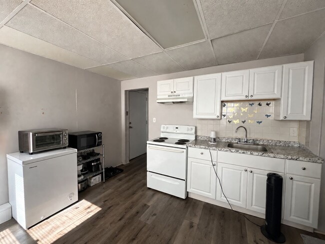 732 Broadway Unit 2