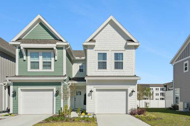 Building Photo - The Maggie Towns Rental
