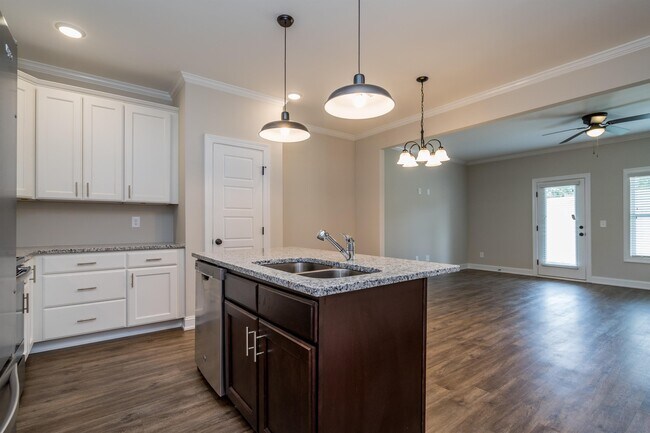 Photo - 105 Marsh Harbor St