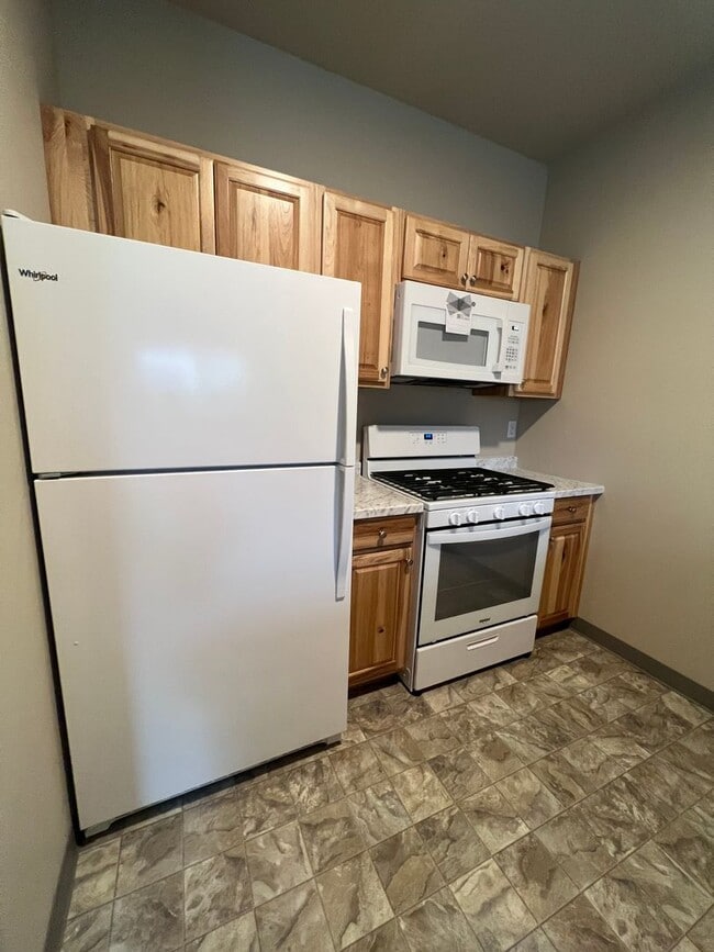 Photo - 2 Bed/2.5 Bath Unit Convenient to Old Mill... Unidad 2