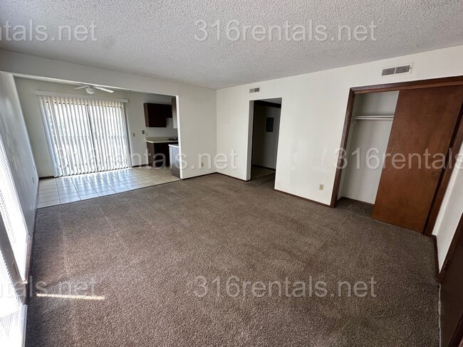 Photo - 351 E Marion Ct Unidad 351 E Marion Ct Apt 4