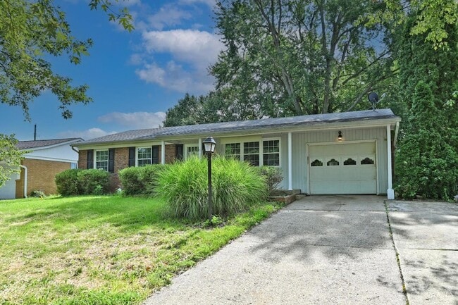 1582 Turquoise Dr