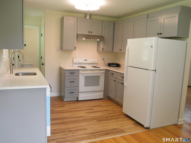 211 Kent Hollow Rd