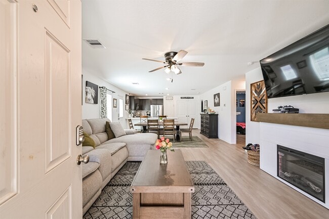 Photo - 138 Austin Rd