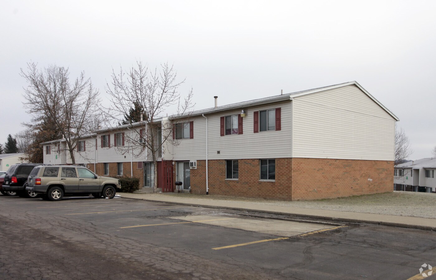 Shenango Park Apartments - Shenango Park Apartments