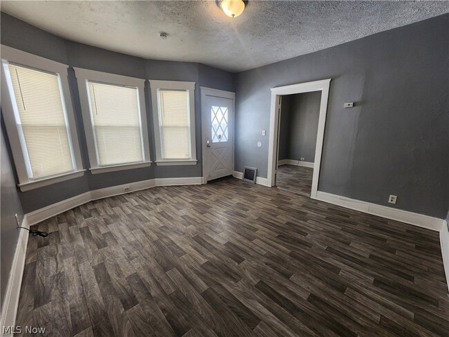 Photo - 3443 Regent Rd