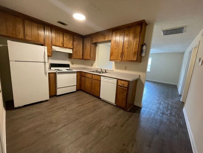 Photo - PRE LEASING AUGUST 2026!