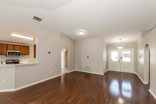 Photo - 9166 Upstream Ct