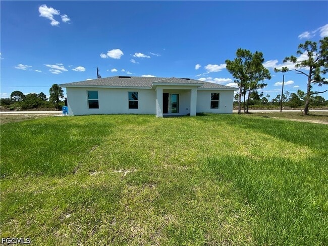 1906 Jacaranda Pkwy W