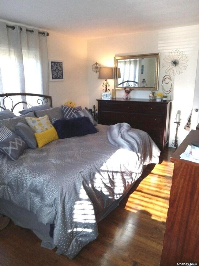 Photo - 152 McKay Rd