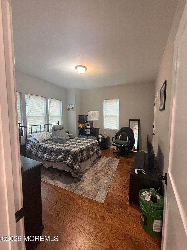 Photo - 591 Vernon St