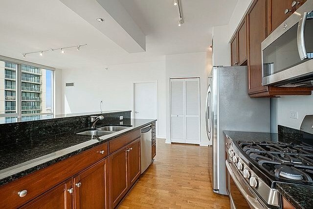 Photo - 1201 S Prairie Ave Unit 4206
