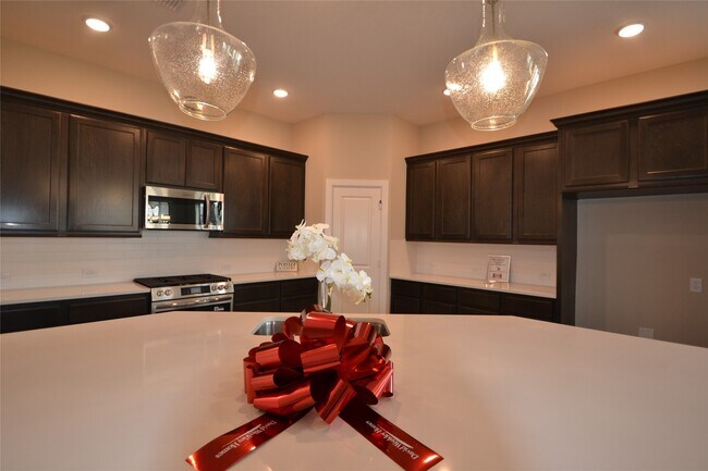 Photo - 3207 Kindred Wy