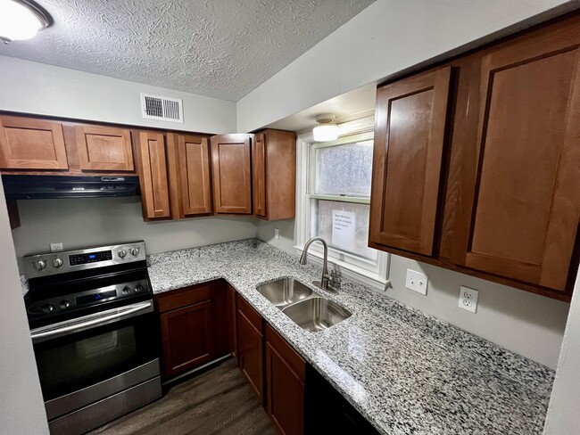 Photo - 11409 Deham Dr