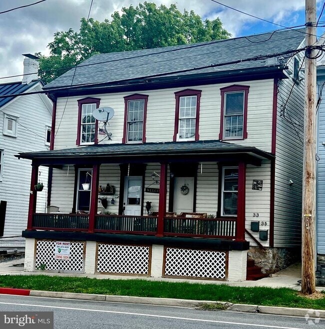 Building Photo - 33 S Main St Rental