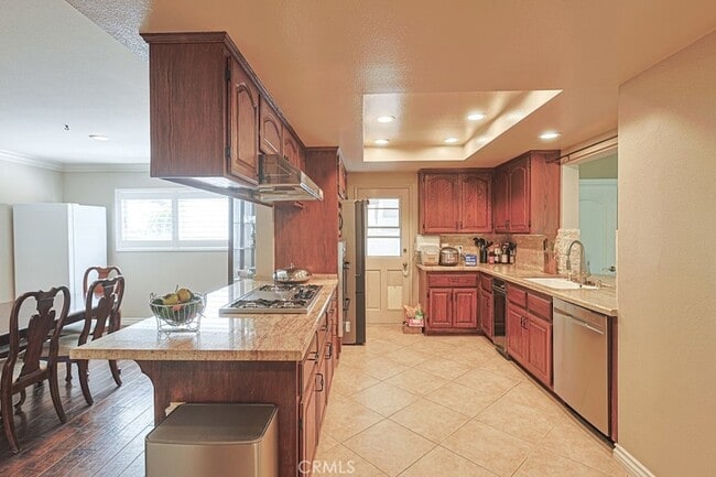 18579 Santa Andrea St