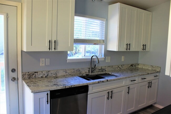 Photo - 4535 Witches Hollow Ln