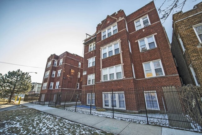 4815 W Cortez