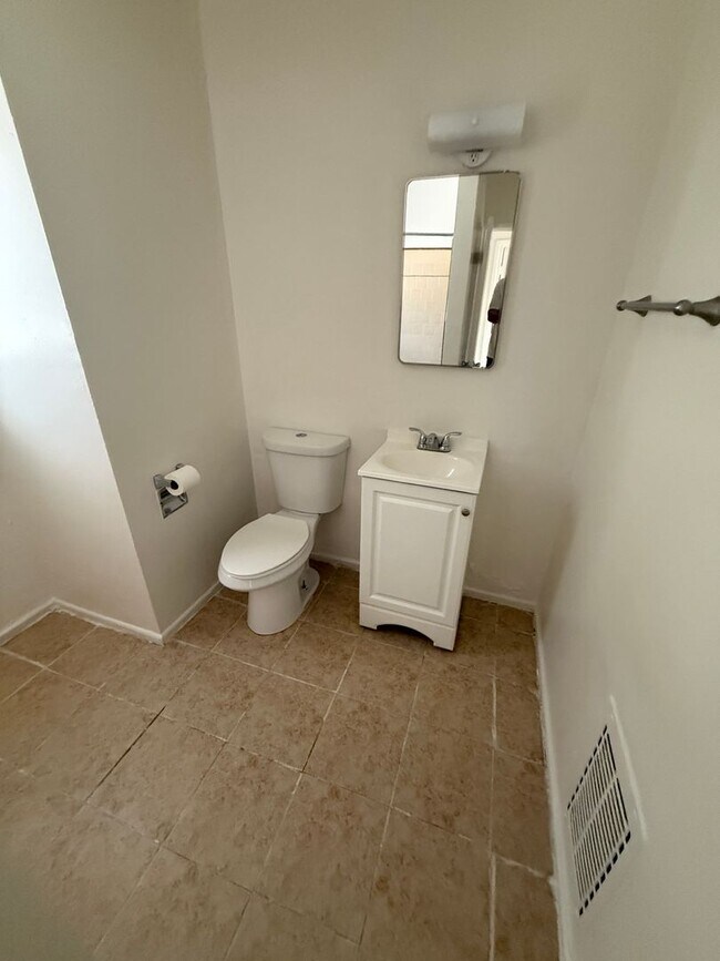 Photo - 66610 Acoma Ave Unit 3