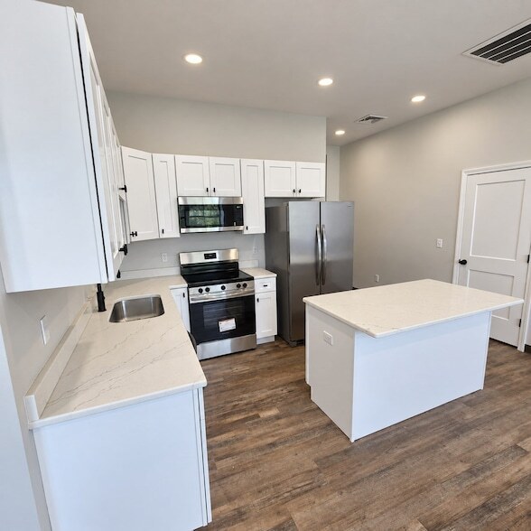439 Pine St Unit 102