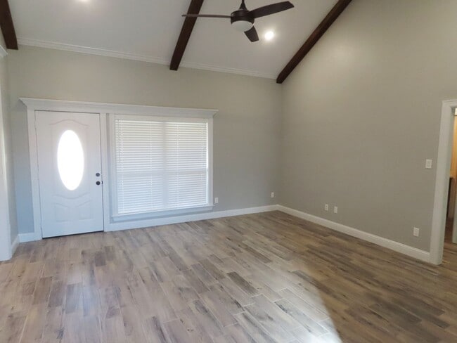 Photo - Stunning 4 Bedroom, 2 Bath Home in Lindale