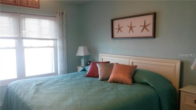 Photo - 464 N Paula Dr Unit 323