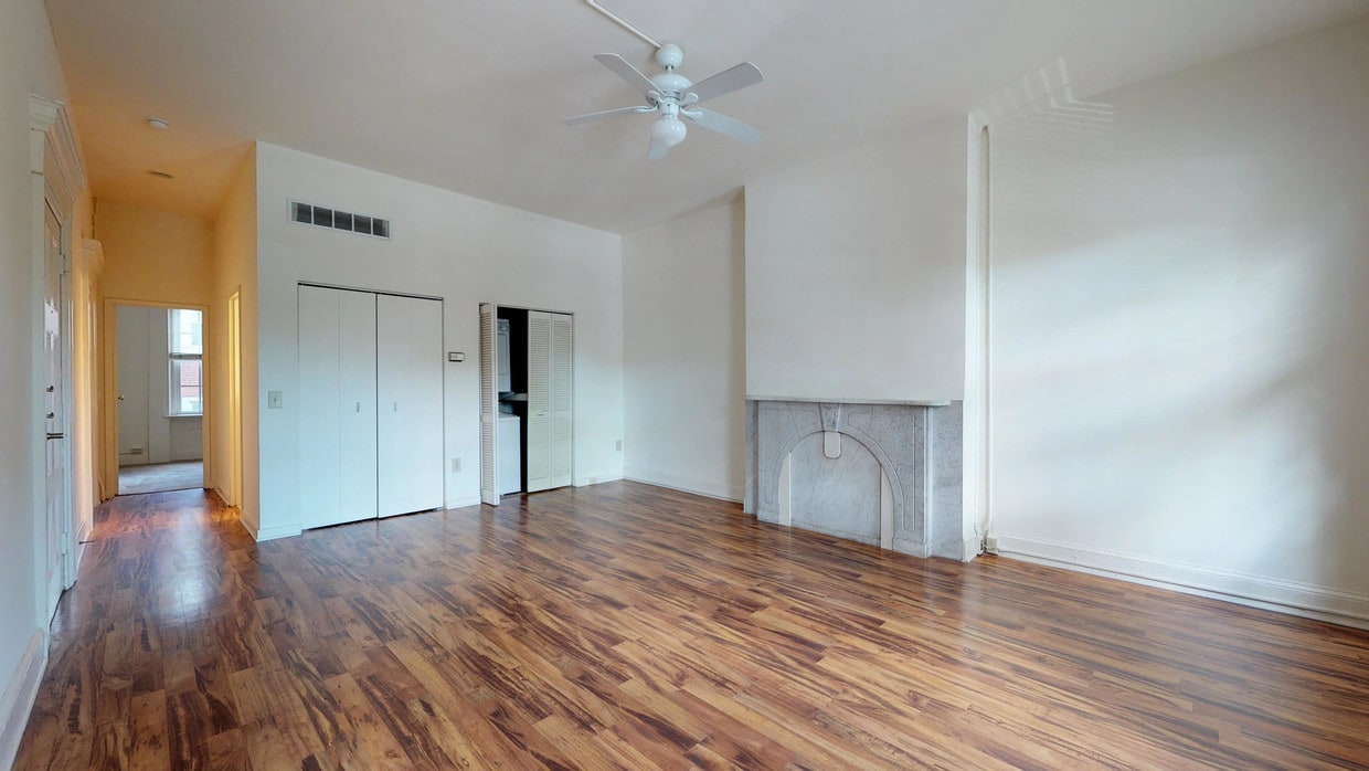 Photo - Quaker Court Apartments