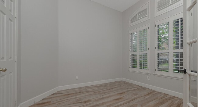 Photo - 203 S Brooksedge Cir