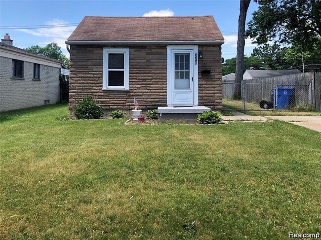 Building Photo - 6641 Fenton St Rental