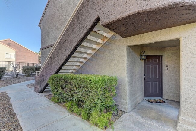Photo - Fully furnished Condo in a great location! Unit 105