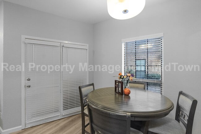 Photo - 1106 Quail Valley Ln