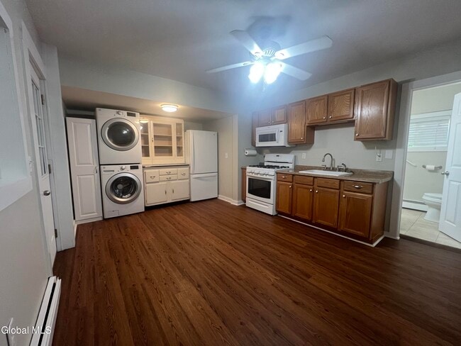 Photo - 191 Elm St Unit bottom
