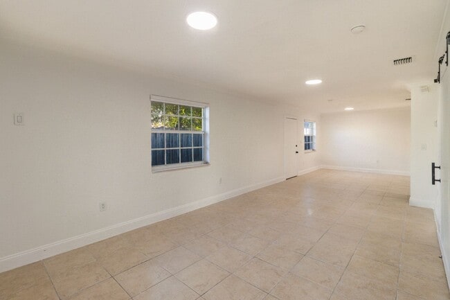 Photo - 1518 NW 65th St