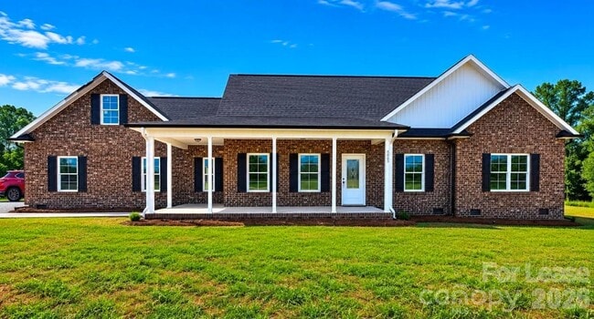 Building Photo - 5055 Macedonia Church Rd