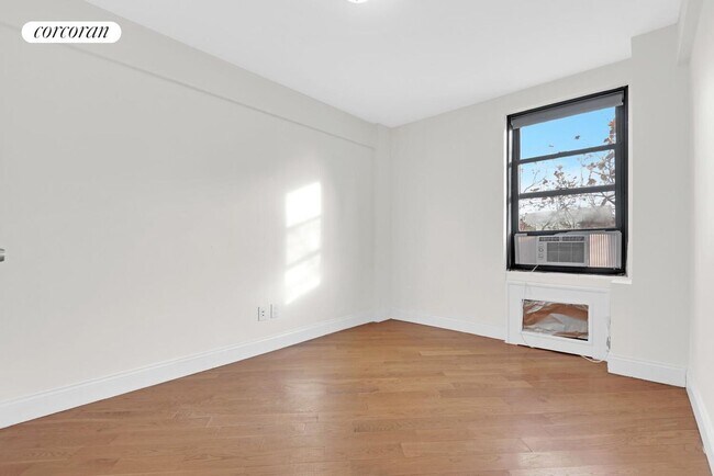 Photo - 99 Lafayette Ave