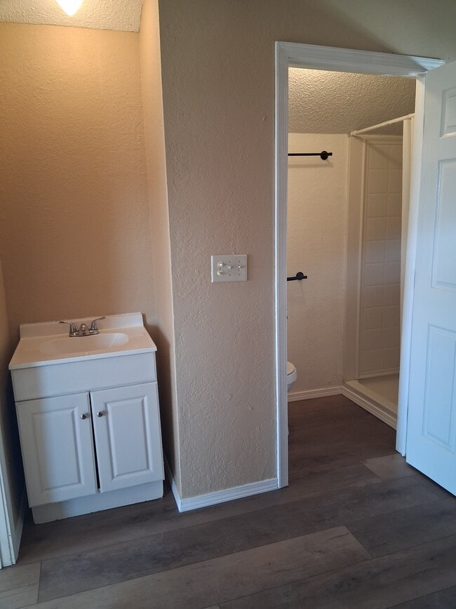 Photo - 65400 E 250 Rd