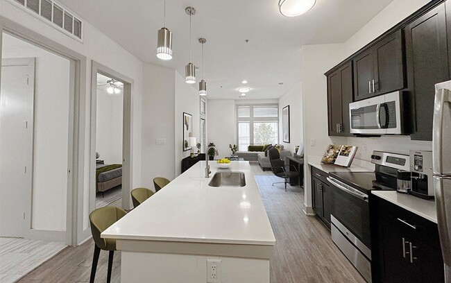 Building Photo - 2727 Brazos St Unit 05