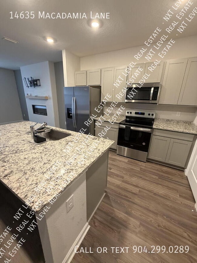 Photo - 14635 Macadamia Ln