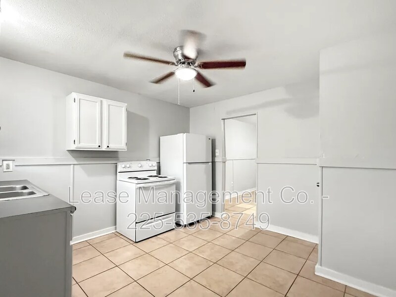 Photo - 524 Starrett Rd