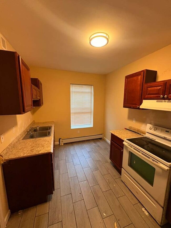 Photo - 51 N Clinton St Unit 1