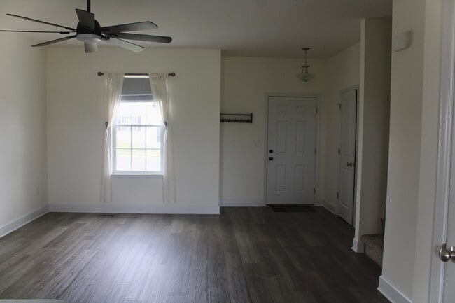 Photo - 3764 Castle Dr Unit 3764