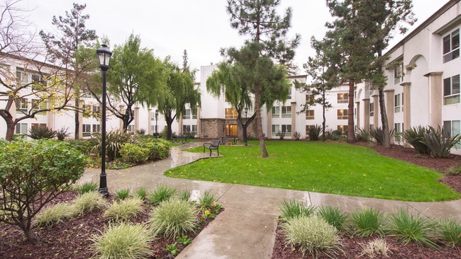 Santa Teresa Apartments