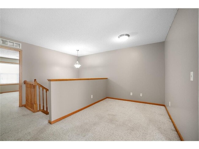 Photo - 7601 11th St N