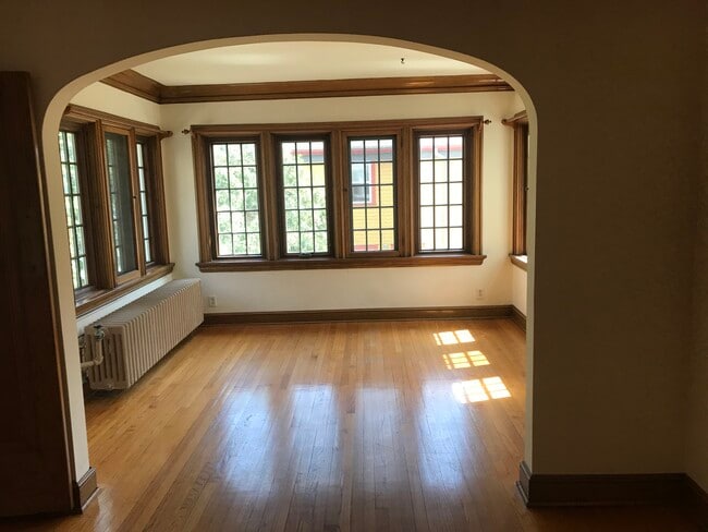 Sunroom - 2106 Kendall Avenue Unit 2108