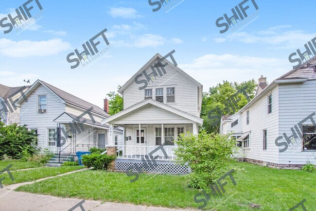 751 5th St NW # 2 Grand Rapids, MI 49504 -... - 751 5th St NW # 2 Grand Rapids, MI 49504 -... House