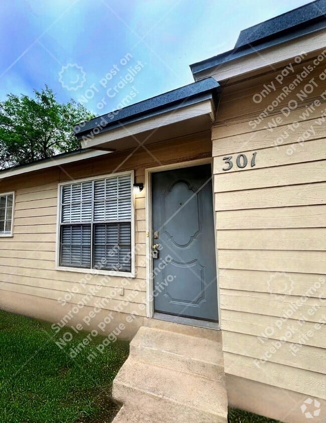 Building Photo - 844 E Sunshine Dr Rental